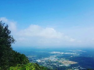 攝理教友登上南峇山后的美景_坚持到底的成果