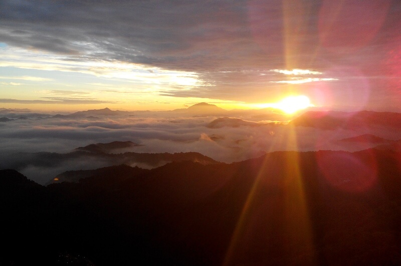 月明洞夕阳
