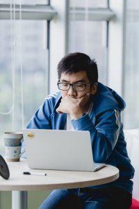 摄理访谈_科技就业_chonhan
