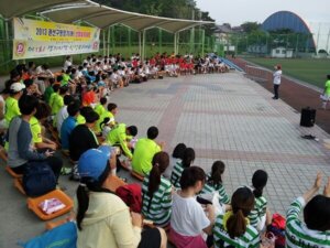摄理和平足球_京畿道足球友谊赛现场