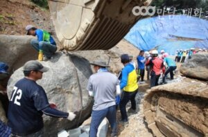 摄理月明洞宴会厅工程_立第一颗石头